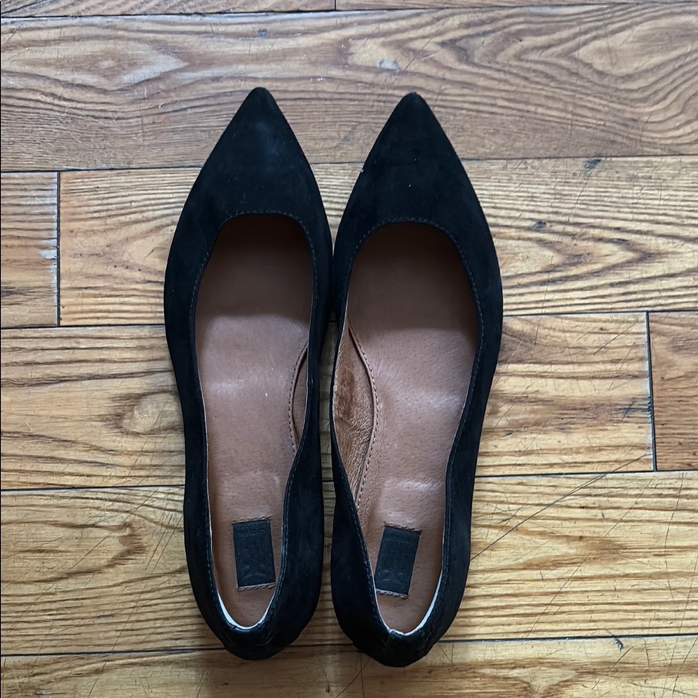 Frye Black Flats Elegant Loafers